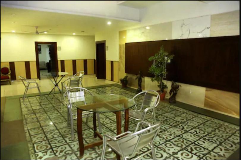 Hotel Ng Paradise Jagādhri Extérieur photo